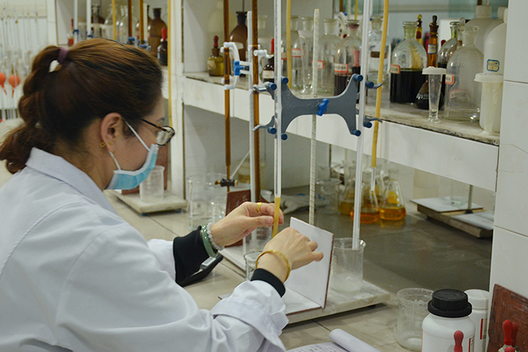 Glass fiber testing workshop